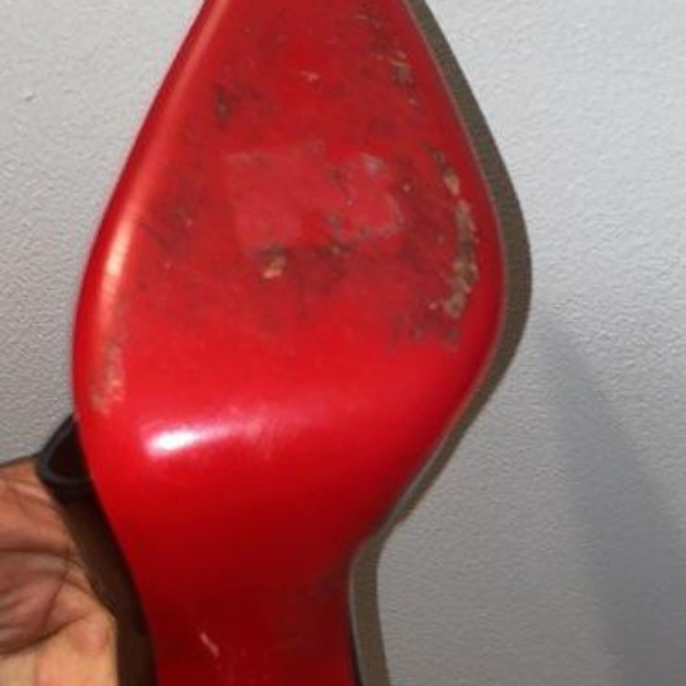 Authentic Christian Louboutin patent leather shoes - Picture 5 of 10